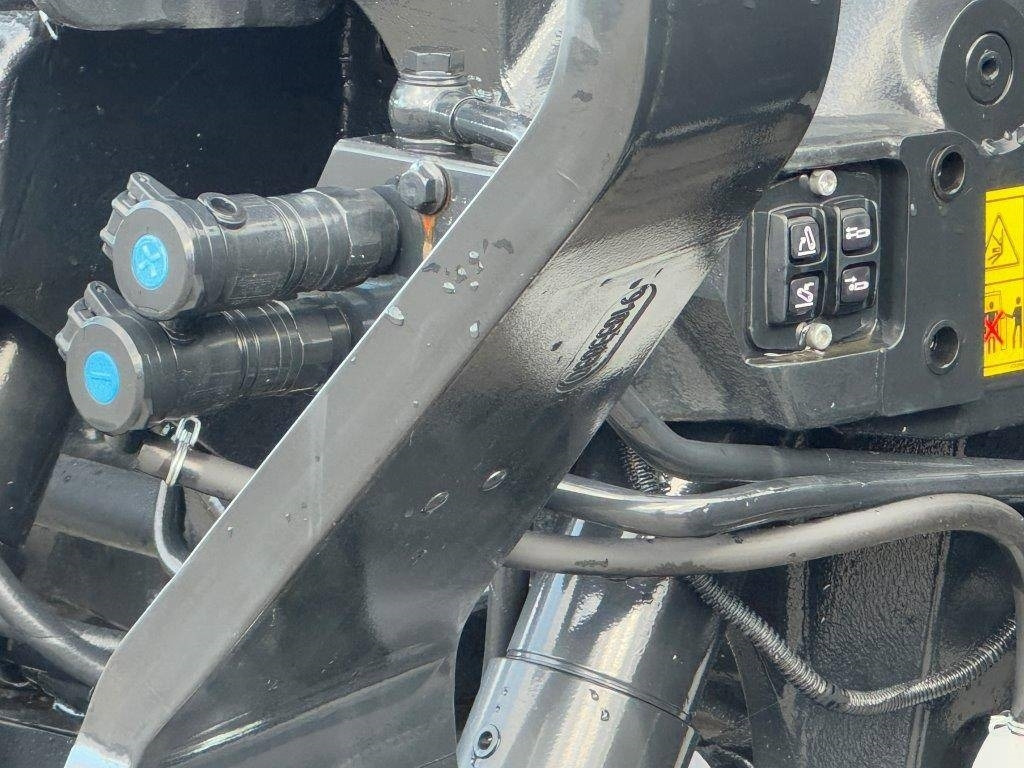 New Holland T 6.180-Dynamic Command, frontlinkage, Stage V! - Трактор: фото 5 New Holland T 6.180-Dynamic Command, frontlinkage, Stage V! - Трактор: фото 5