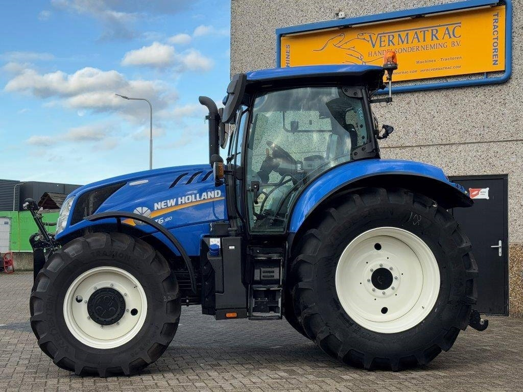 New Holland T 6.180-Dynamic Command, frontlinkage, Stage V! - Трактор: фото 2 New Holland T 6.180-Dynamic Command, frontlinkage, Stage V! - Трактор: фото 2