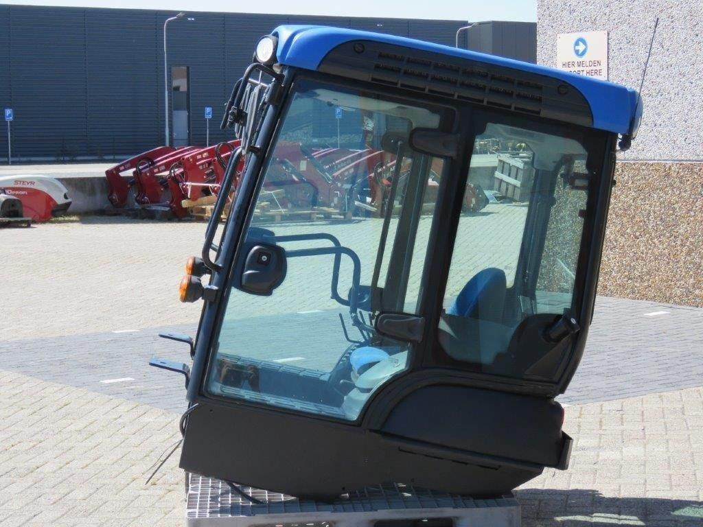 New Holland TK - Кабина для Строительной техники: фото 3 New Holland TK - Кабина для Строительной техники: фото 3