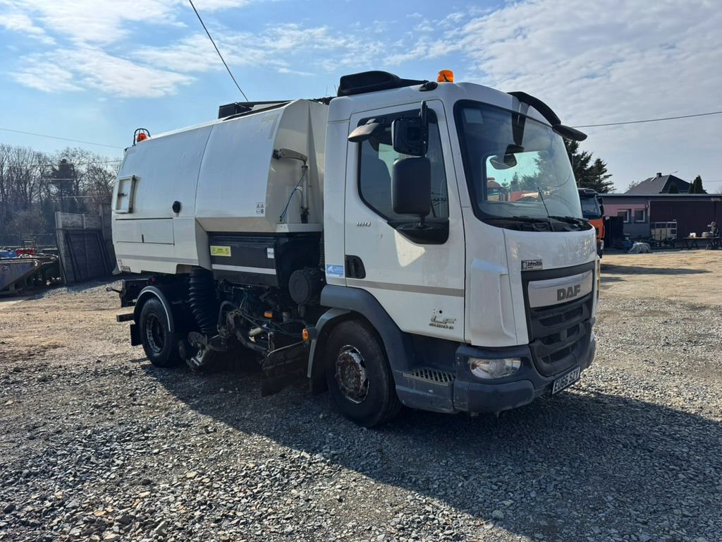 DAF LF180 - Подметально-уборочная машина: фото 1 DAF LF180 - Подметально-уборочная машина: фото 1