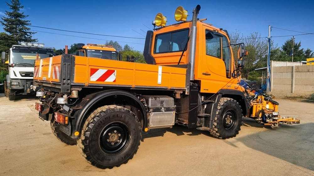 MERCEDES-BENZ Unimog U300 - Коммунальная/ Специальная техника: фото 3 MERCEDES-BENZ Unimog U300 - Коммунальная/ Специальная техника: фото 3