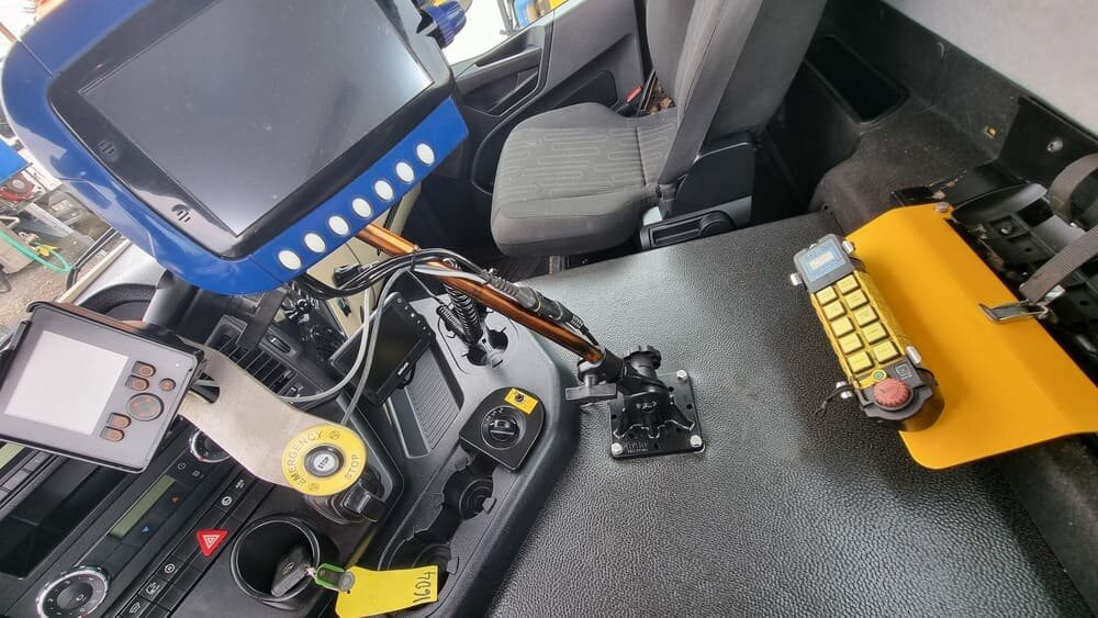 MERCEDES-BENZ Arocs 1824 / Cuthbertson MPB-18 - Самосвал: фото 4 MERCEDES-BENZ Arocs 1824 / Cuthbertson MPB-18 - Самосвал: фото 4