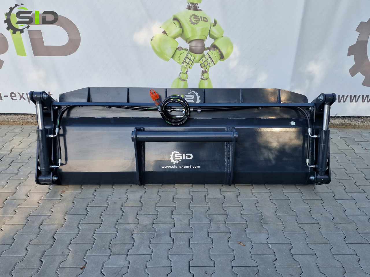 SID Klappschaufel 4in1 / Godet 4en1 multifonction / 4in1 multipurpose bucket 1,4 m - Ковш для погрузчика для Строительной техники: фото 4 SID Klappschaufel 4in1 / Godet 4en1 multifonction / 4in1 multipurpose bucket 1,4 m - Ковш для погрузчика для Строительной техники: фото 4