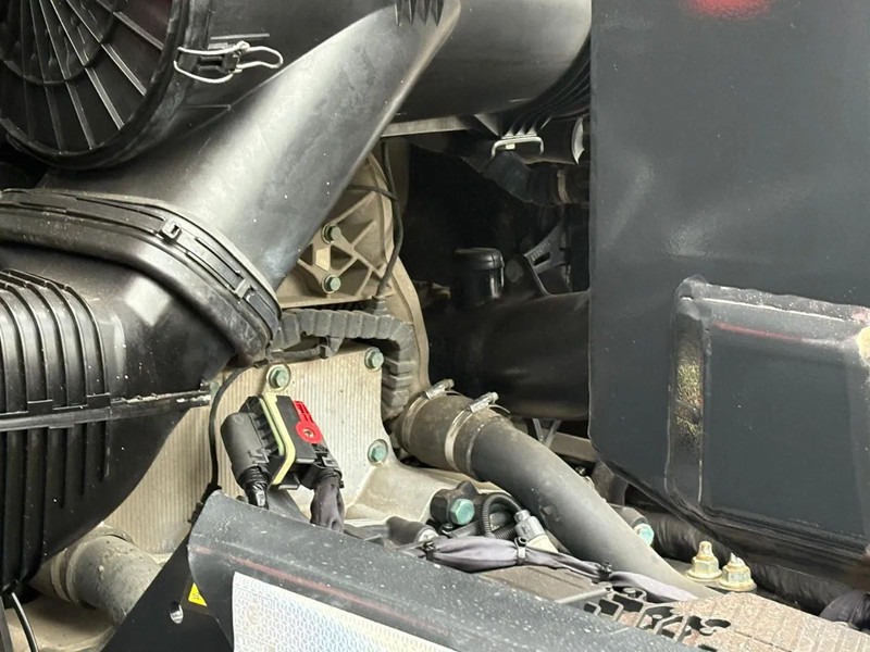 Грузовик-контейнеровоз/ Сменный кузов MAN TGX 26.470 Haakarm VDL 21.T XLX Bed Fridge Smart Select: фото 18