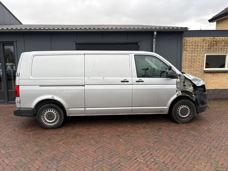Volkswagen Transporter Lichte Schade 2.0 tdi L2 Carplay Parkeersensoren Dealeronderhouden NAP - Легковой фургон: фото 3 Volkswagen Transporter Lichte Schade 2.0 tdi L2 Carplay Parkeersensoren Dealeronderhouden NAP - Легковой фургон: фото 3