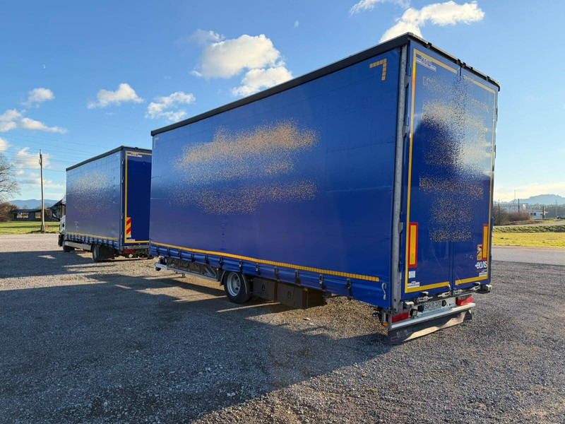 MAN 12.220 + prikolica HW 120 m3 - Тентованный грузовик: фото 4 MAN 12.220 + prikolica HW 120 m3 - Тентованный грузовик: фото 4