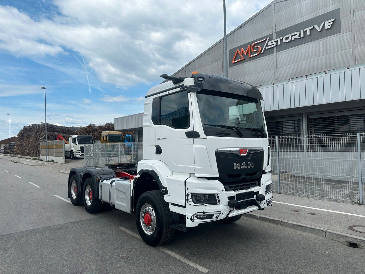 MAN TGS 33.520 6X6 Hydrodrive Kipphidraulik - Тягач: фото 1 MAN TGS 33.520 6X6 Hydrodrive Kipphidraulik - Тягач: фото 1