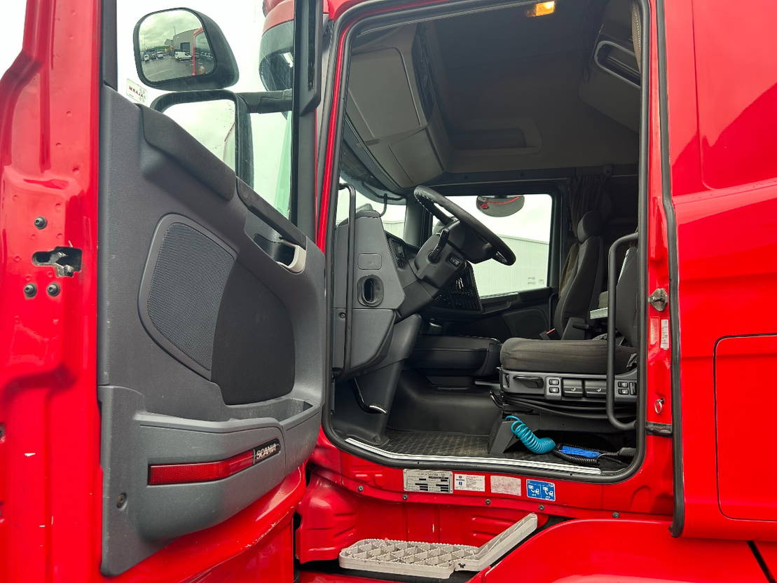 Scania R580 V8 R580 v8 Topline Retarder Full Airsuspension Double Glass - Тягач: фото 4 Scania R580 V8 R580 v8 Topline Retarder Full Airsuspension Double Glass - Тягач: фото 4
