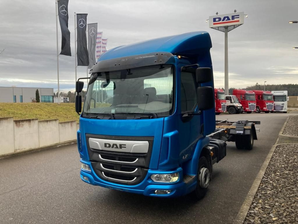 DAF LF 210 FA Standheizung / 5.00m Rd / 7.490kg - Грузовик-шасси: фото 4 DAF LF 210 FA Standheizung / 5.00m Rd / 7.490kg - Грузовик-шасси: фото 4