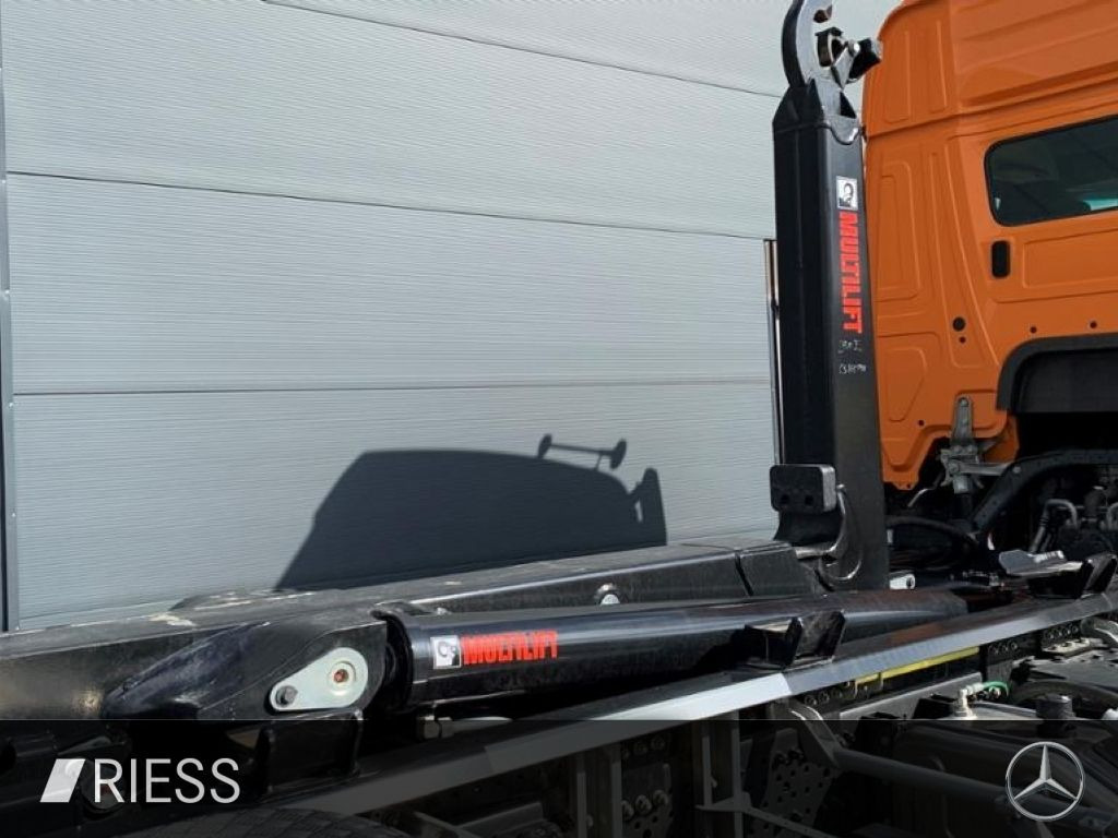 Mercedes-Benz Arocs 2551 L Abrollkipper mit HAD, gelenkter lif - Грузовик: фото 5 Mercedes-Benz Arocs 2551 L Abrollkipper mit HAD, gelenkter lif - Грузовик: фото 5