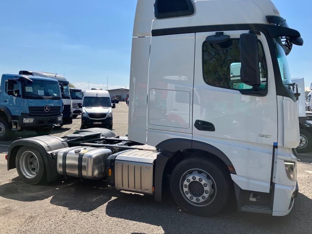 Mercedes-Benz Actros 1851 LS 4x2 - Тягач: фото 4 Mercedes-Benz Actros 1851 LS 4x2 - Тягач: фото 4