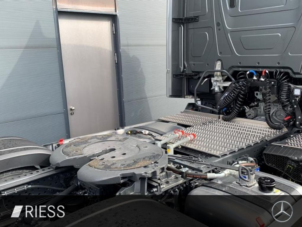 Mercedes-Benz Actros 1853 LS - Тягач: фото 5 Mercedes-Benz Actros 1853 LS - Тягач: фото 5