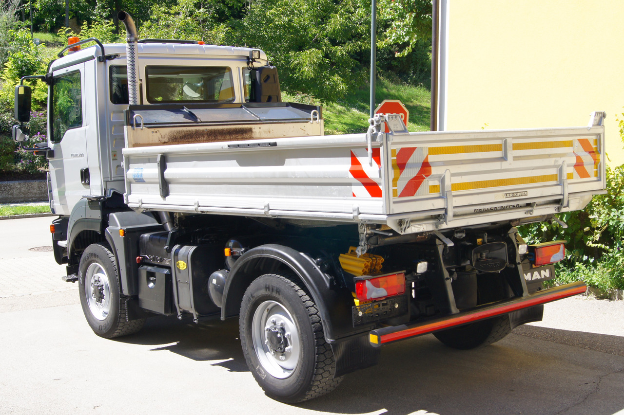 MAN TGM 13.290/4x4/TÜV/Euro 5/einzelbereift/Winterdienst - Самосвал: фото 3 MAN TGM 13.290/4x4/TÜV/Euro 5/einzelbereift/Winterdienst - Самосвал: фото 3