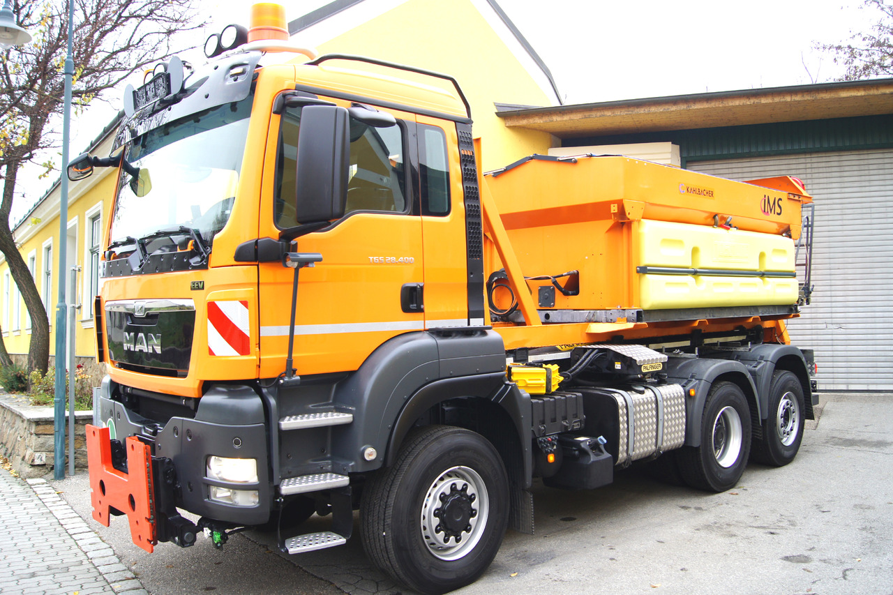 MAN TGS 28.400 BL 6x4-4/TÜV/PALIFT/Winterdienst/Salzstreuer/Streuer/Schneepflug - Самосвал: фото 3 MAN TGS 28.400 BL 6x4-4/TÜV/PALIFT/Winterdienst/Salzstreuer/Streuer/Schneepflug - Самосвал: фото 3