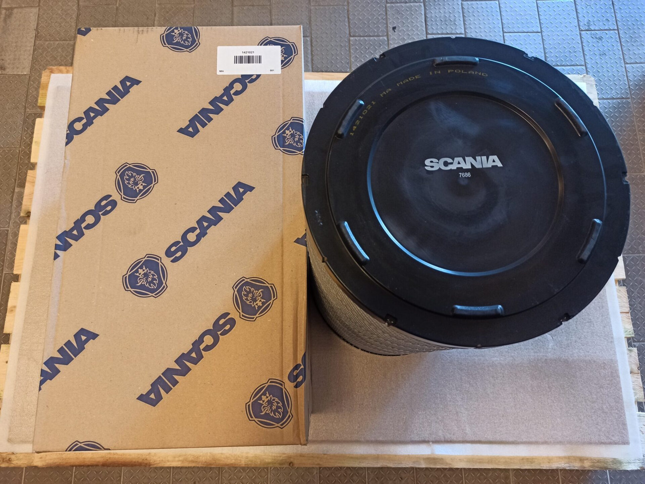 SCANIA AIR FILTER - 1421021 - Воздушный фильтр для Грузовиков: фото 1 SCANIA AIR FILTER - 1421021 - Воздушный фильтр для Грузовиков: фото 1