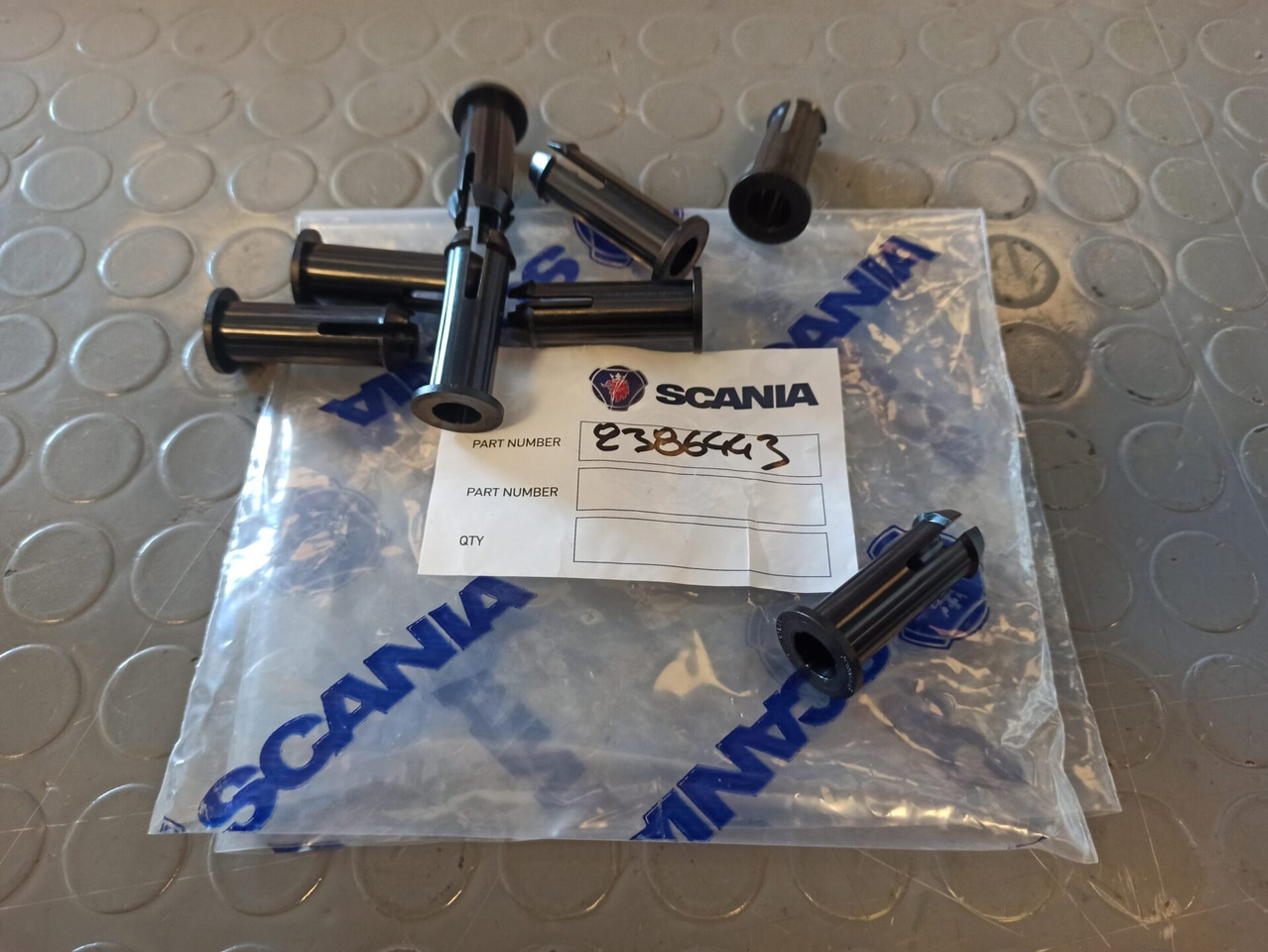 SCANIA BUSH 2386443 - Кабина и интерьер для Грузовиков: фото 1 SCANIA BUSH 2386443 - Кабина и интерьер для Грузовиков: фото 1