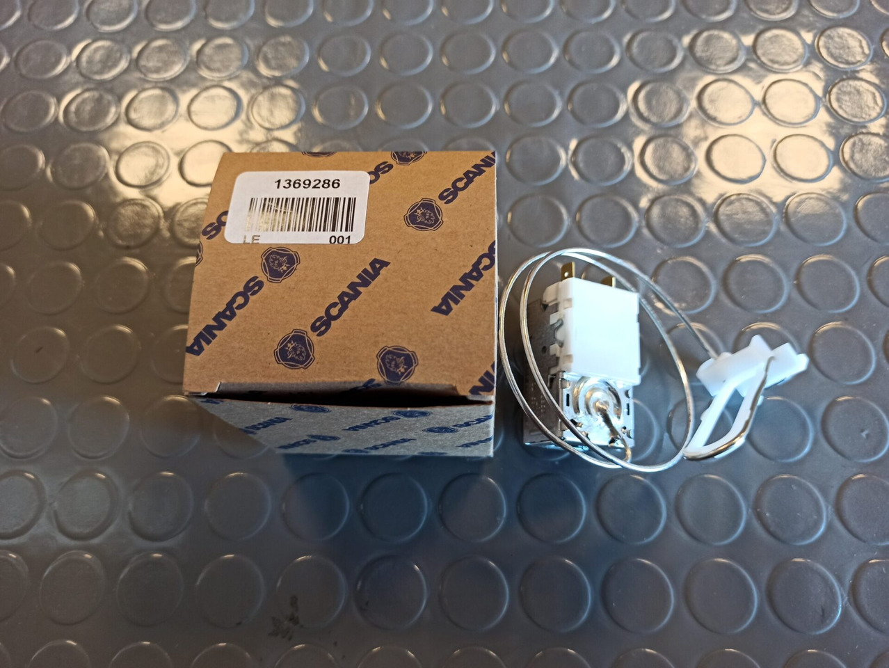 SCANIA EVAPORATOR THERMOSTAT 1369286 - Термостат для Грузовиков: фото 1 SCANIA EVAPORATOR THERMOSTAT 1369286 - Термостат для Грузовиков: фото 1