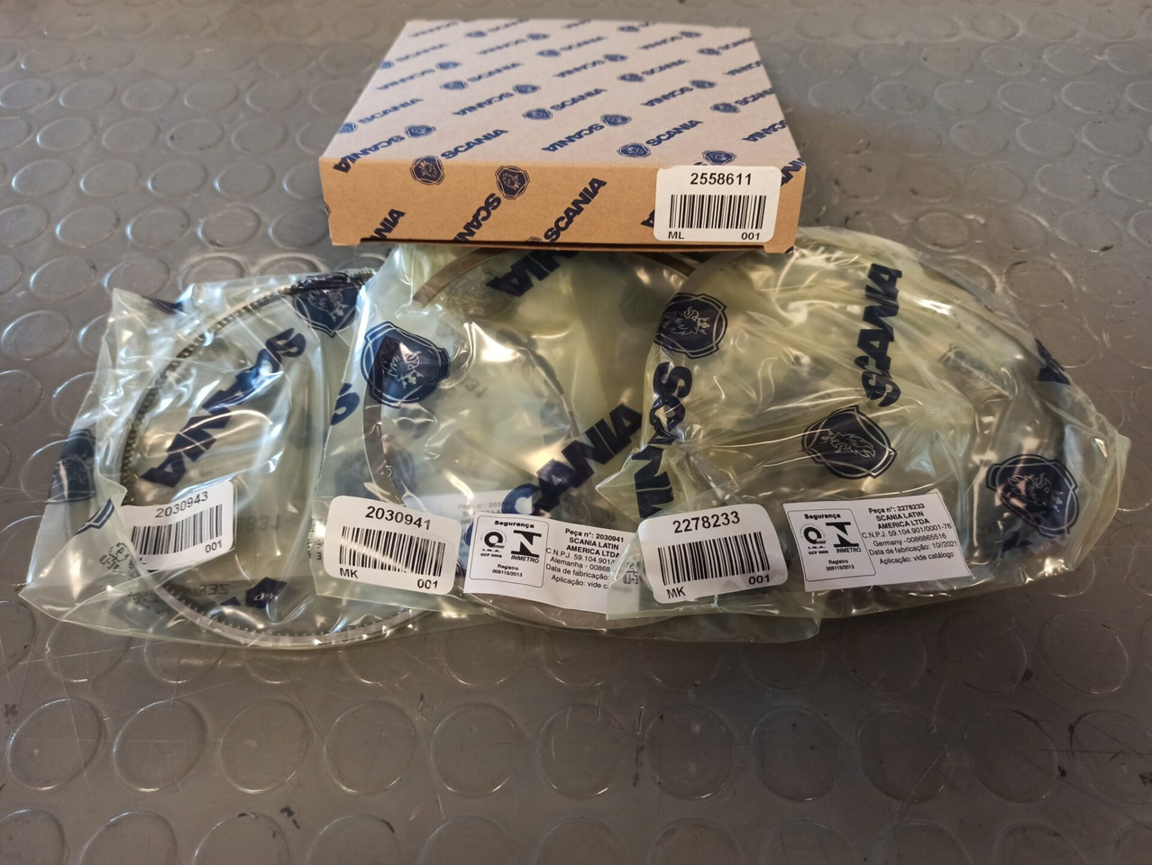 SCANIA PISTON RING KIT - 2558611 - Поршень/ Кольцо/ Втулка для Грузовиков: фото 1 SCANIA PISTON RING KIT - 2558611 - Поршень/ Кольцо/ Втулка для Грузовиков: фото 1