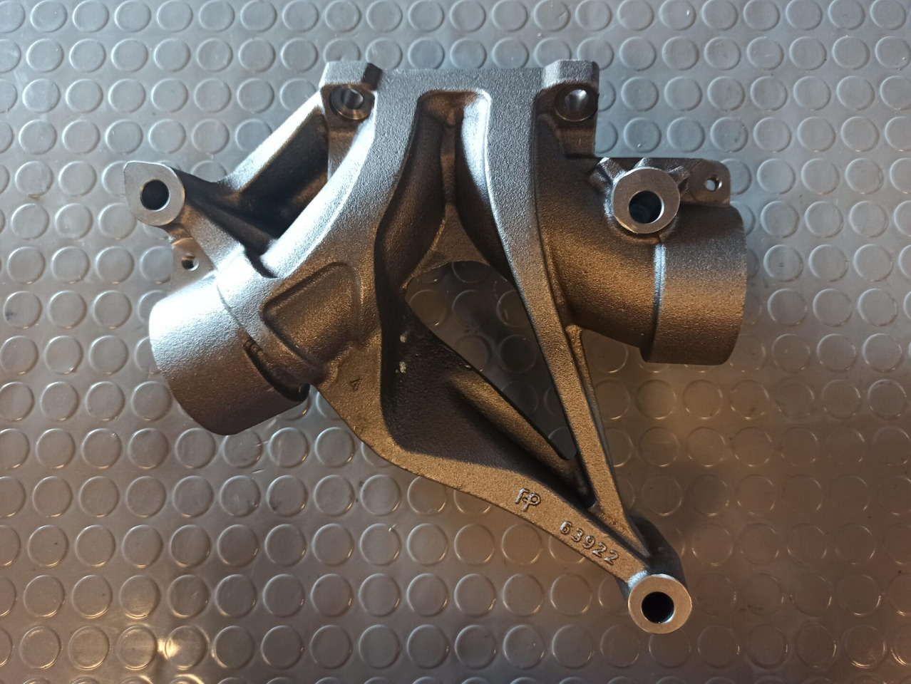 SCANIA TURBO MANIFOLD 63922, 1850826, 2138390 - Двигатель и запчасти для Грузовиков: фото 1 SCANIA TURBO MANIFOLD 63922, 1850826, 2138390 - Двигатель и запчасти для Грузовиков: фото 1