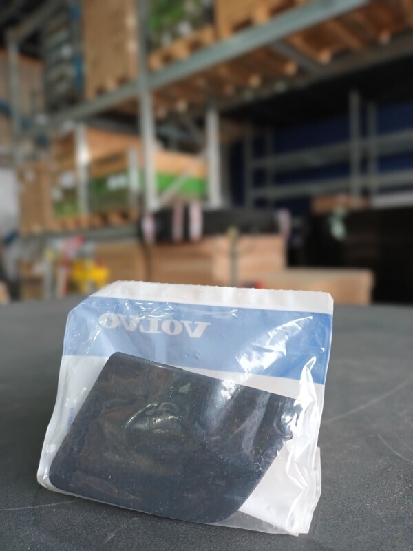 VOLVO CAP 21571558 - Свет/ Освещение для Грузовиков: фото 1 VOLVO CAP 21571558 - Свет/ Освещение для Грузовиков: фото 1