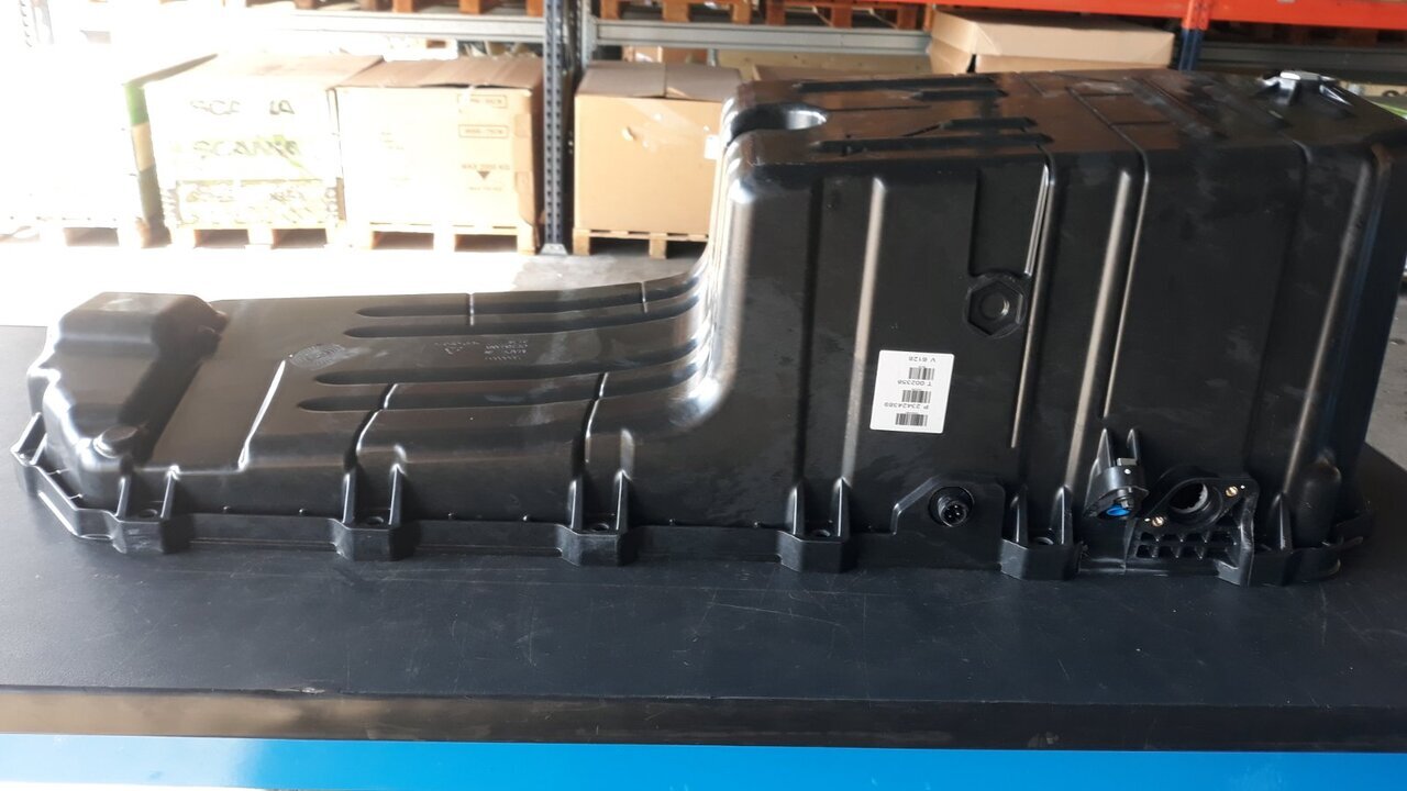 VOLVO OIL PAN 23424389 - Масляный поддон для Грузовиков: фото 1 VOLVO OIL PAN 23424389 - Масляный поддон для Грузовиков: фото 1