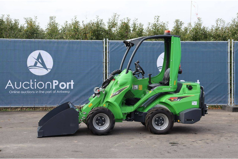 Avant E 527 TDL - Колёсный погрузчик: фото 1 Avant E 527 TDL - Колёсный погрузчик: фото 1