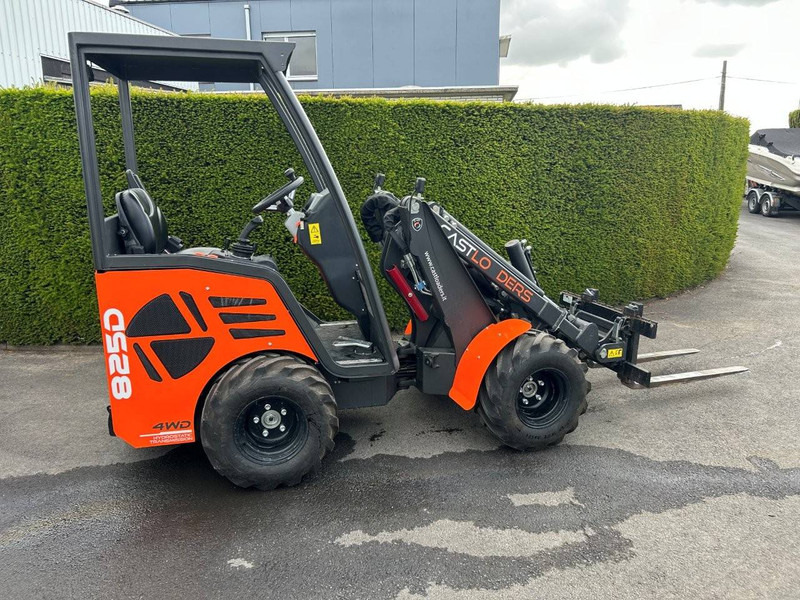 Cast CAST 825D - Колёсный погрузчик: фото 3 Cast CAST 825D - Колёсный погрузчик: фото 3