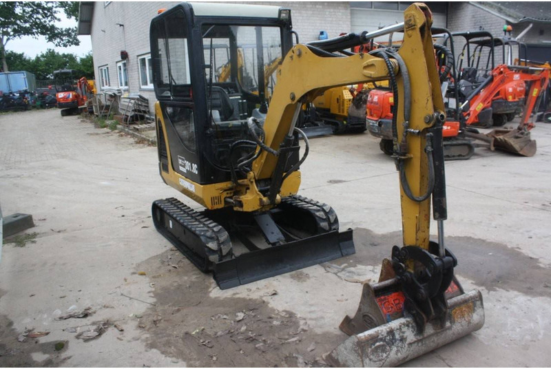 Caterpillar 301.8C - Мини-экскаватор: фото 4 Caterpillar 301.8C - Мини-экскаватор: фото 4
