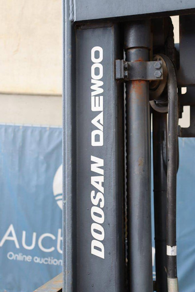 Газовый погрузчик Daewoo-Doosan G20P-3: фото 16 Газовый погрузчик Daewoo-Doosan G20P-3: фото 16