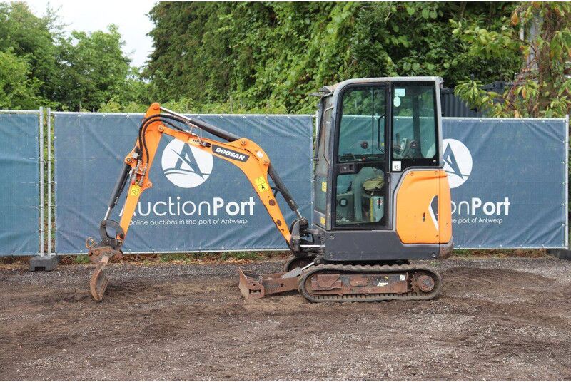 Doosan DX19 - Мини-экскаватор: фото 1 Doosan DX19 - Мини-экскаватор: фото 1