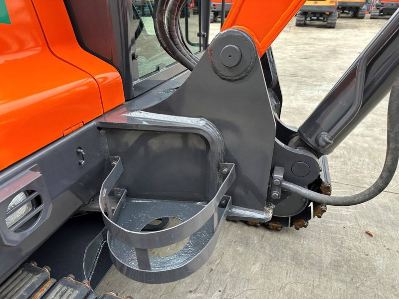 Гусеничный экскаватор Doosan DX55-9C: фото 13
