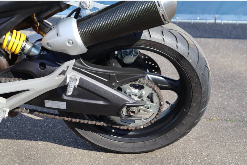 Мотоцикл Ducati MONSTER 696: фото 14 Мотоцикл Ducati MONSTER 696: фото 14