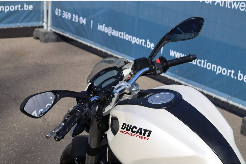 Мотоцикл Ducati MONSTER 696: фото 17 Мотоцикл Ducati MONSTER 696: фото 17