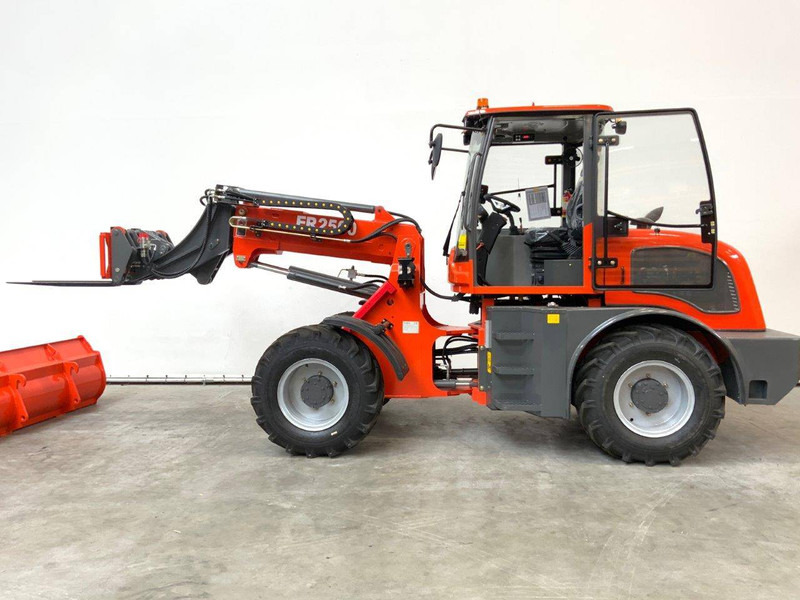 Everun ER2500 - Колёсный погрузчик: фото 4 Everun ER2500 - Колёсный погрузчик: фото 4