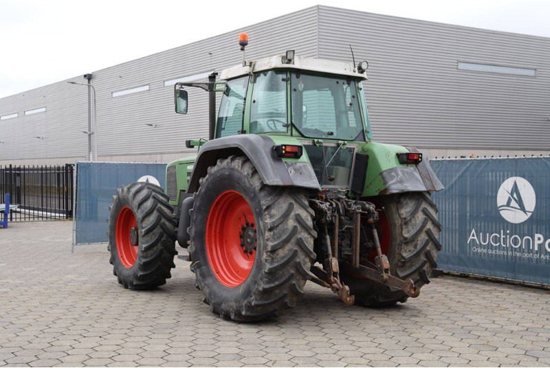 Fendt Favorit 824 - Трактор: фото 4 Fendt Favorit 824 - Трактор: фото 4