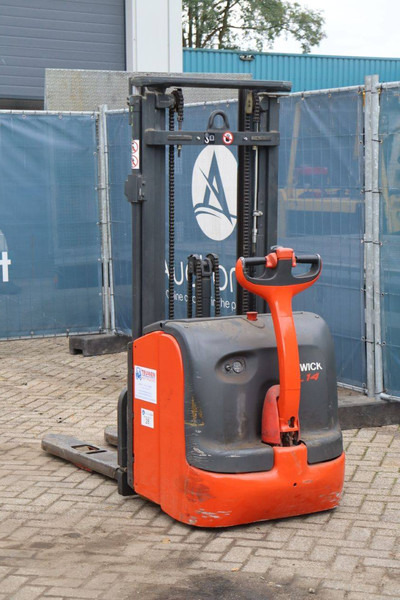 Fenwick L14 AP - Штабелер: фото 4 Fenwick L14 AP - Штабелер: фото 4