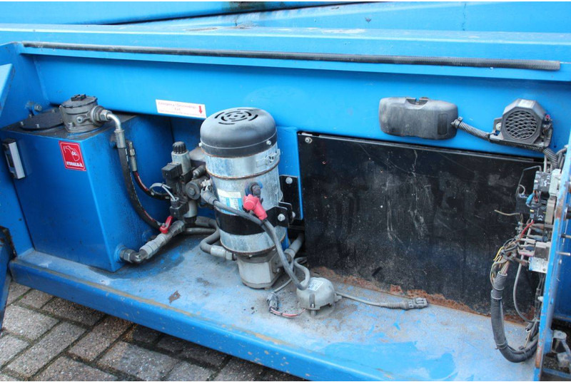 Ножничный подъемник H.A.B. S142-12E2WD: фото 19