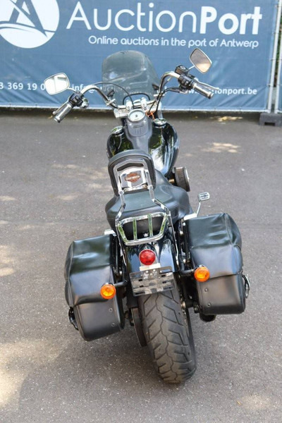 Harley-Davidson Dyna Street Bob - Мотоцикл: фото 5 Harley-Davidson Dyna Street Bob - Мотоцикл: фото 5