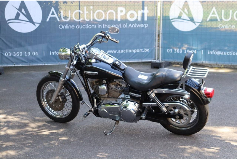 Harley-Davidson Dyna Super Glide - Мотоцикл: фото 3 Harley-Davidson Dyna Super Glide - Мотоцикл: фото 3
