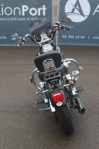 Harley-Davidson Dyna Super Glide Custom - Мотоцикл: фото 5 Harley-Davidson Dyna Super Glide Custom - Мотоцикл: фото 5