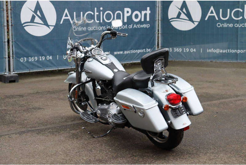 Harley-Davidson Dyna Switchback - Мотоцикл: фото 4 Harley-Davidson Dyna Switchback - Мотоцикл: фото 4