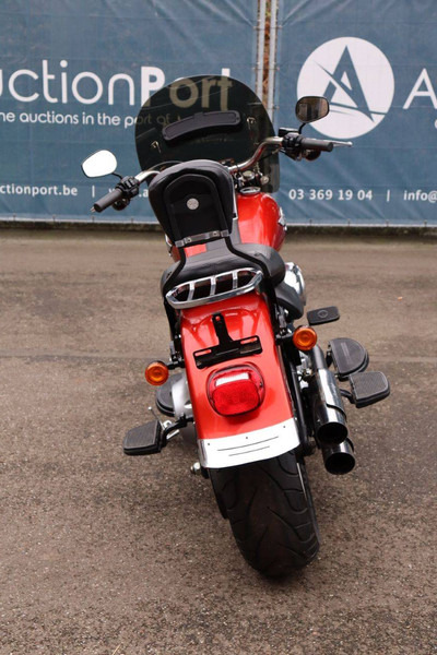 Harley-Davidson Fat Boy Lo - Мотоцикл: фото 5 Harley-Davidson Fat Boy Lo - Мотоцикл: фото 5