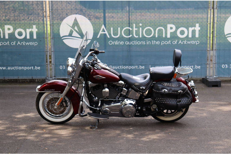 Harley-Davidson Heritage Softail - Мотоцикл: фото 2 Harley-Davidson Heritage Softail - Мотоцикл: фото 2