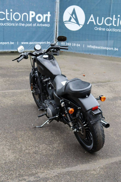 Harley-Davidson Sporster XL 883 Iron - Мотоцикл: фото 4 Harley-Davidson Sporster XL 883 Iron - Мотоцикл: фото 4