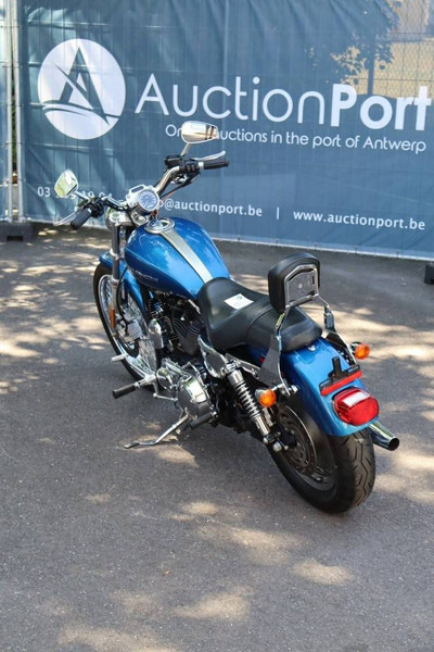 Harley-Davidson Sporster XL1200 Custom - Мотоцикл: фото 4 Harley-Davidson Sporster XL1200 Custom - Мотоцикл: фото 4