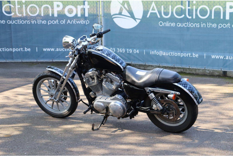 Harley-Davidson Sportster 883 Springer - Мотоцикл: фото 3 Harley-Davidson Sportster 883 Springer - Мотоцикл: фото 3