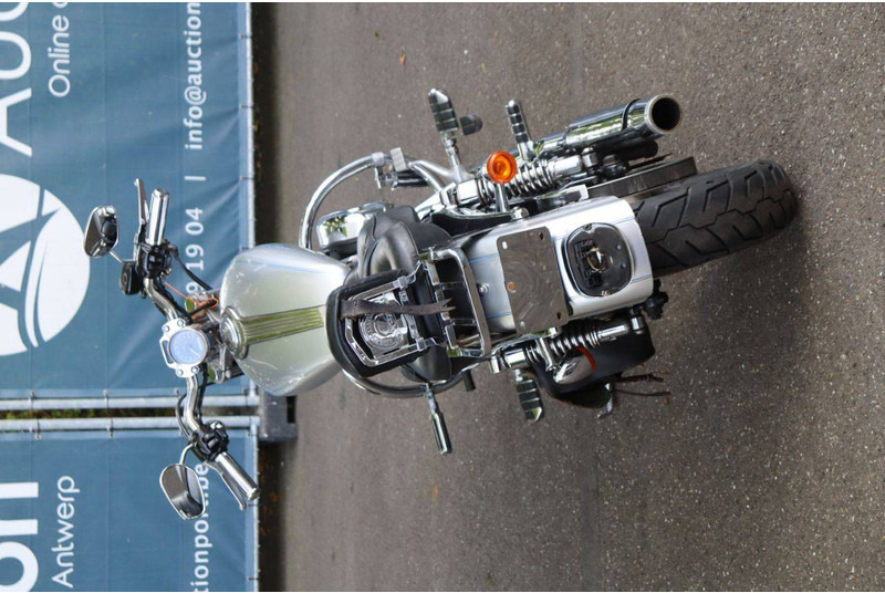 Harley-Davidson Sportster XL 883 - Мотоцикл: фото 5 Harley-Davidson Sportster XL 883 - Мотоцикл: фото 5