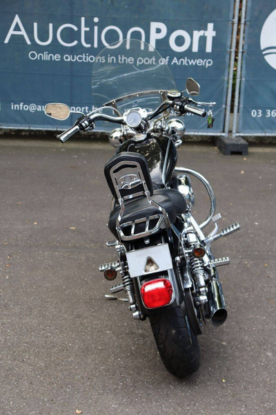 Harley-Davidson Sportster XL1200 Custom - Мотоцикл: фото 5 Harley-Davidson Sportster XL1200 Custom - Мотоцикл: фото 5