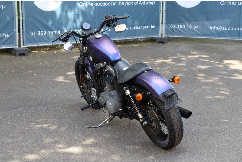 Harley-Davidson Sportster XL1200 Nightster - Мотоцикл: фото 4 Harley-Davidson Sportster XL1200 Nightster - Мотоцикл: фото 4