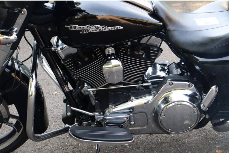 Мотоцикл Harley-Davidson Street Glide: фото 14 Мотоцикл Harley-Davidson Street Glide: фото 14